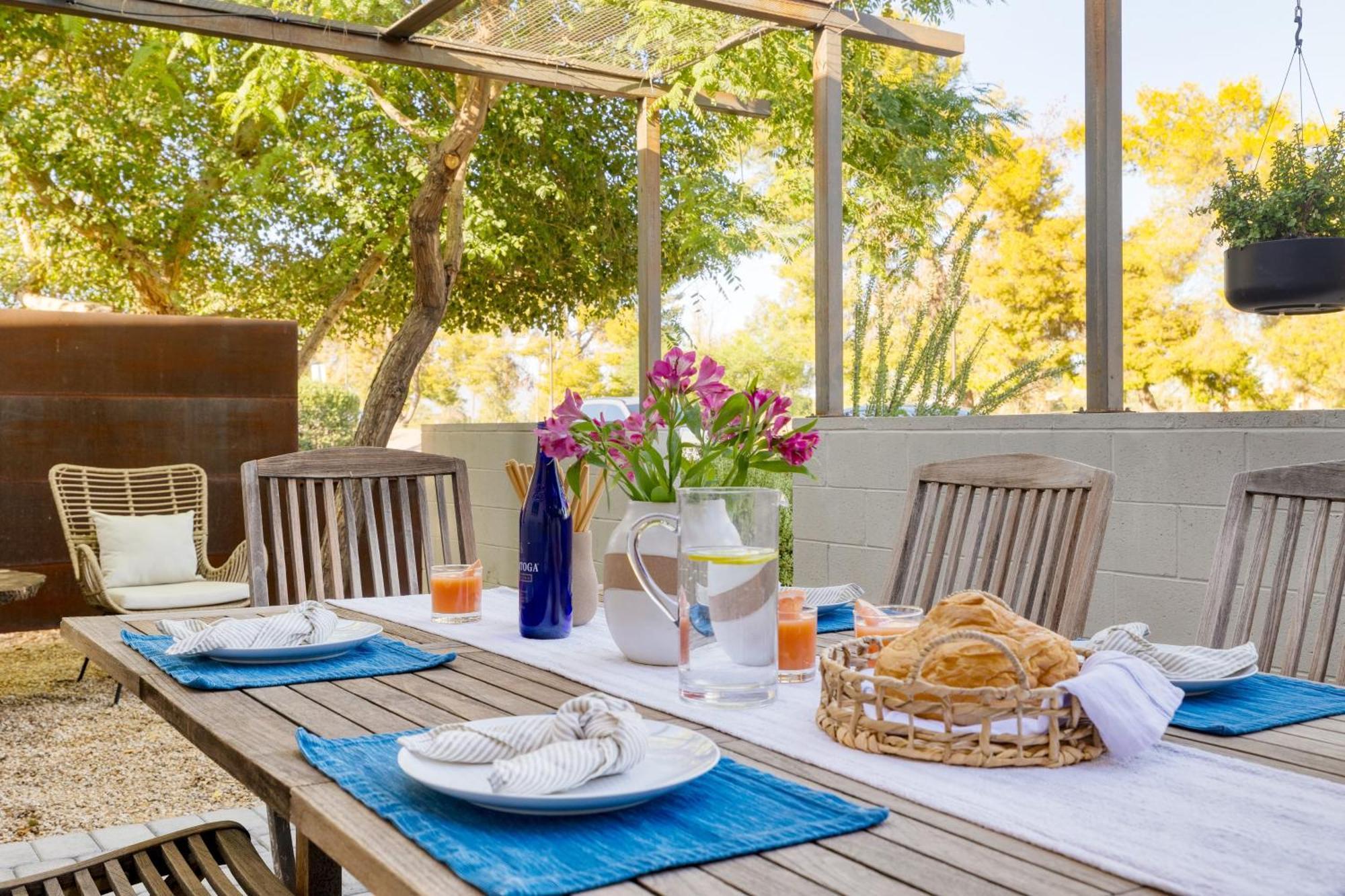 Sundrenched By Avantstay Pool Mins To Old Town Holiday home